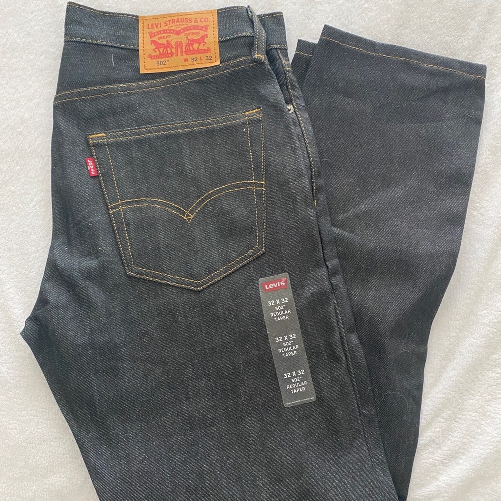 Levi’s dark wash mens jeans
